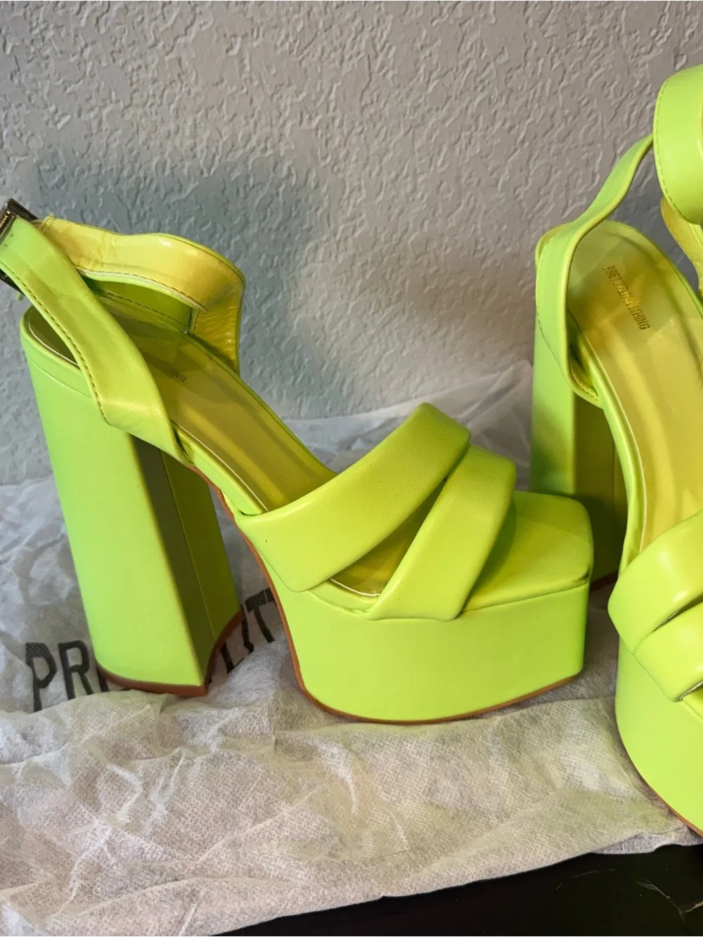 PrettyLittleThing Lime Green Platform Block Heel Sandals | Size 6 | NWT